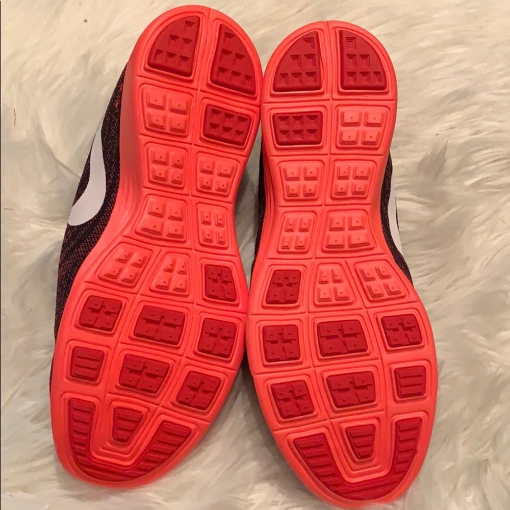 New Coral black size 10 Nike shoes - Picture 4 of 5